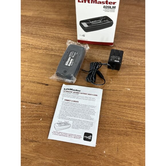 Liftmaster 828LM Internet Gateway Smartphone Control MyQ - Picture 9 of 10
